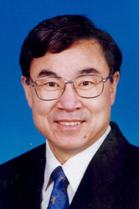 黄友义